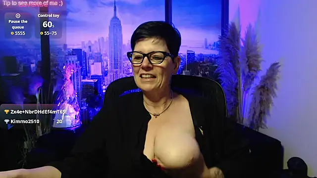 Snapshot of ninarandmann chatting on 4, 6, 2026 ninarandmann online show from 4, 6, 2026