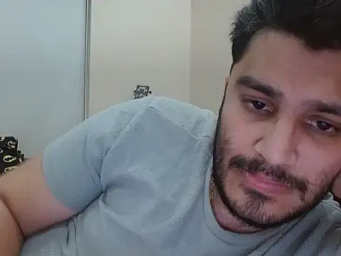 Snapshot of robintoit chatting on 11, 5, 2026 robintoit online show from 11, 5, 2026