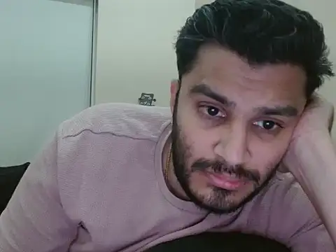 Snapshot of robintoit chatting on 14, 5, 2026 robintoit online show from 14, 5, 2026