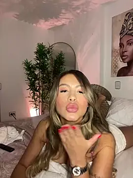 Snapshot of _laura_02 chatting on 28, 12, 2024 laura 02 online show from 28, 12, 2024