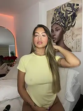 Snapshot of _laura_02 chatting on 24, 1, 2025 laura 02 online show from 24, 1, 2025