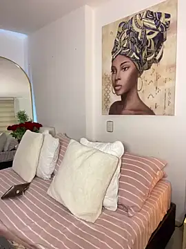 Snapshot of _laura_02 chatting on 31, 1, 2025 laura 02 online show from 31, 1, 2025