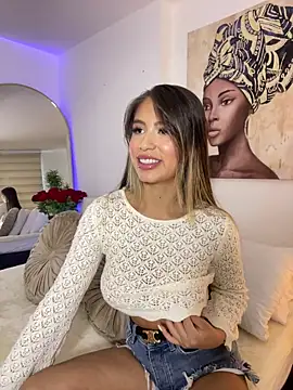 Snapshot of _laura_02 chatting on 1, 2, 2025 laura 02 online show from 1, 2, 2025