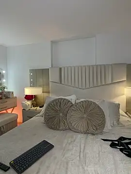 Snapshot of _laura_02 chatting on 4, 2, 2026 laura 02 online show from 4, 2, 2026