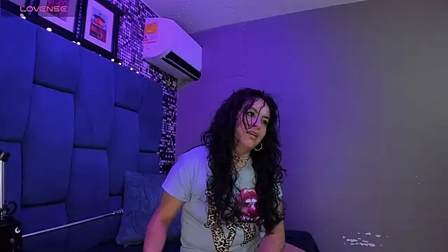 hanny milf online show from 20, 11, 2025