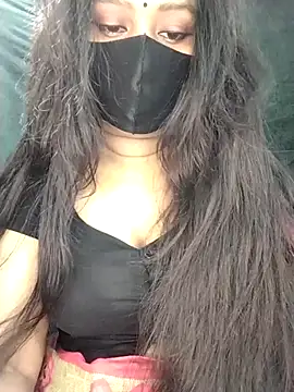 Idhika Paul online show from 10, 11, 2025