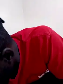 MaskedGQ online show from 6, 10, 2025