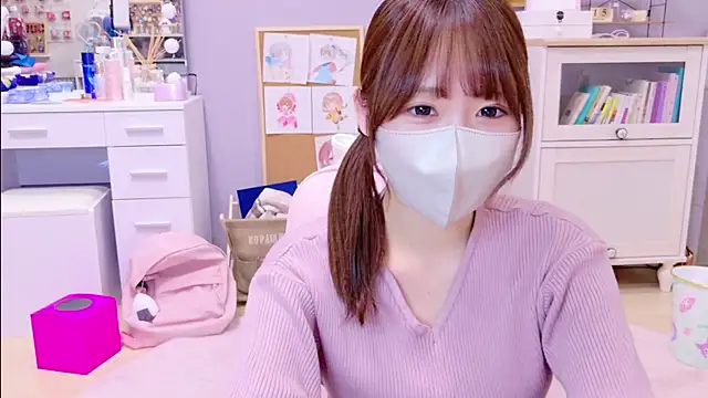 Yui-Ch online show from 15, 1, 2025