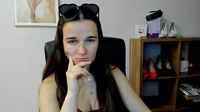 KateDelight online show from 10, 5, 2026