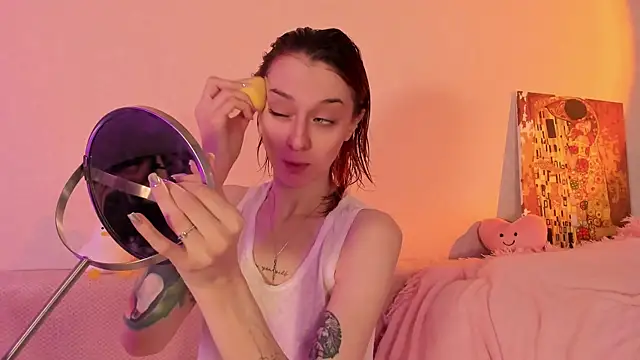 CrystalRey online show from 4, 2, 2025