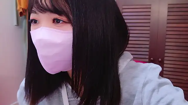 Minami San online show from 13, 9, 2025