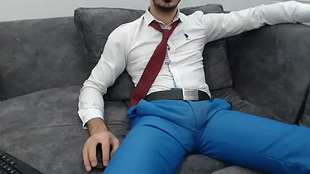 Naughtb0y online show from 5, 12, 2025