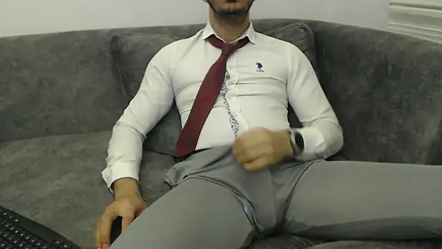 Naughtb0y online show from 3, 5, 2026