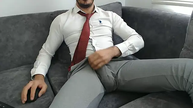 Naughtb0y online show from 7, 7, 2026