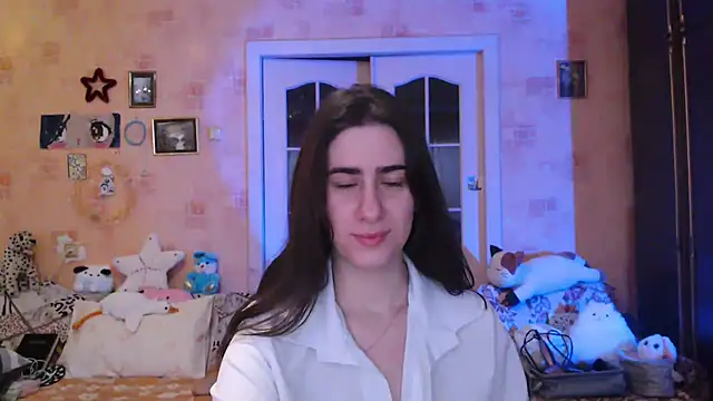 Snapshot of INELIKA chatting on 4, 1, 2025 INELIKA online show from 4, 1, 2025