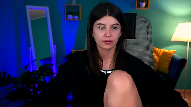 NicoleMun online show from 19, 2, 2025