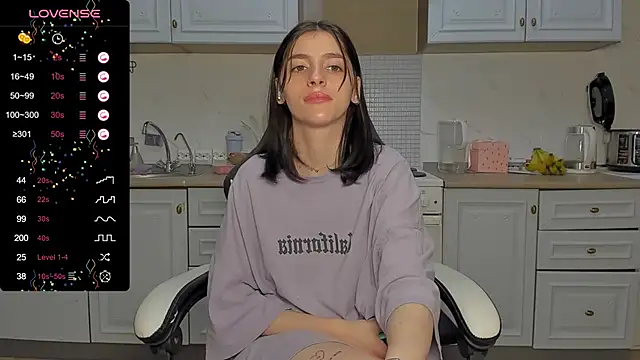 Snapshot of broosnica1 chatting on 8, 2, 2025 broosnica1 online show from 8, 2, 2025