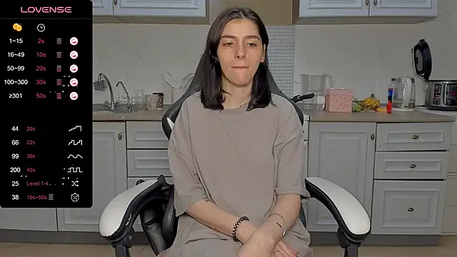 Snapshot of broosnica1 chatting on 15, 2, 2025 broosnica1 online show from 15, 2, 2025