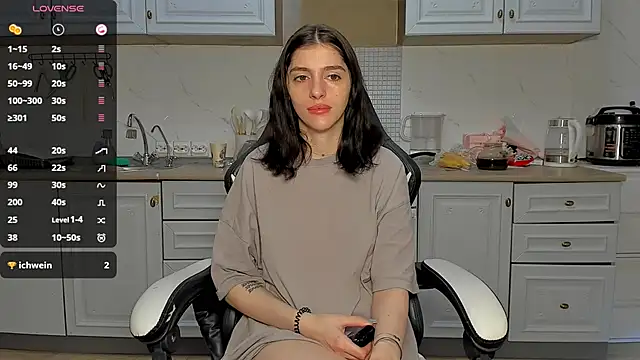 Snapshot of broosnica1 chatting on 10, 3, 2025 broosnica1 online show from 10, 3, 2025