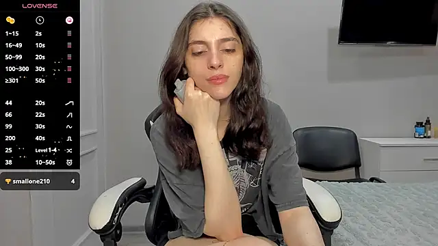 Snapshot of broosnica1 chatting on 12, 10, 2025 broosnica1 online show from 12, 10, 2025