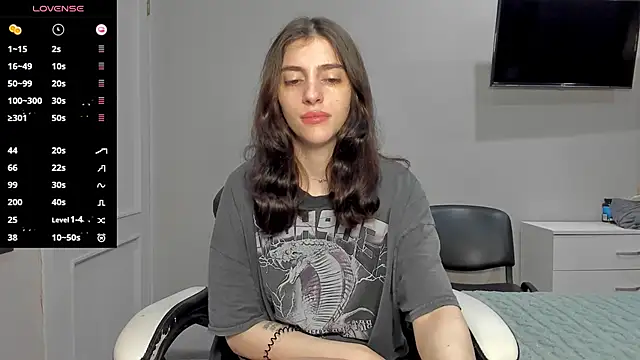 Snapshot of broosnica1 chatting on 29, 10, 2025 broosnica1 online show from 29, 10, 2025