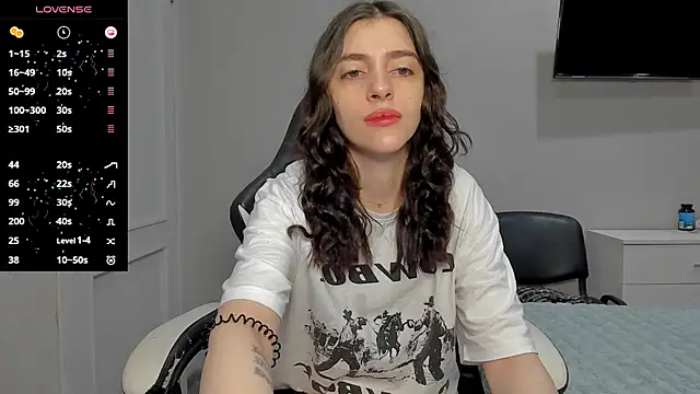 Snapshot of broosnica1 chatting on 2, 11, 2025 broosnica1 online show from 2, 11, 2025