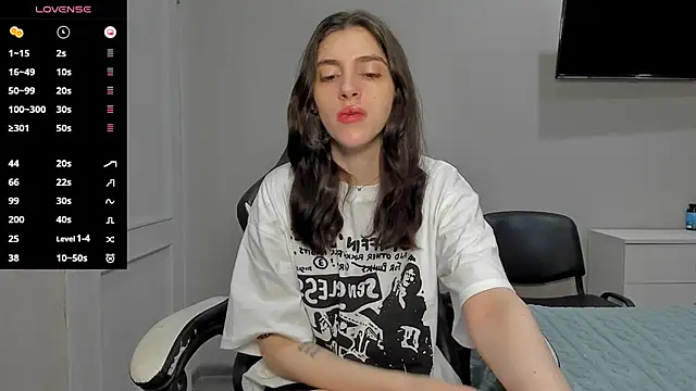 Snapshot of broosnica1 chatting on 12, 11, 2025 broosnica1 online show from 12, 11, 2025