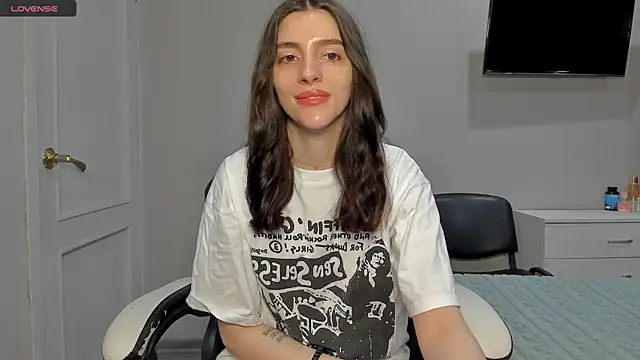 Snapshot of broosnica1 chatting on 22, 12, 2025 broosnica1 online show from 22, 12, 2025