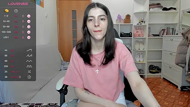 Snapshot of broosnica1 chatting on 21, 4, 2026 broosnica1 online show from 21, 4, 2026