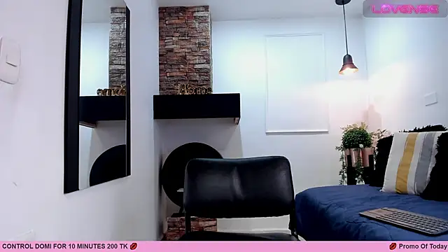  AlejaCruz  online show from 2, 3, 2025