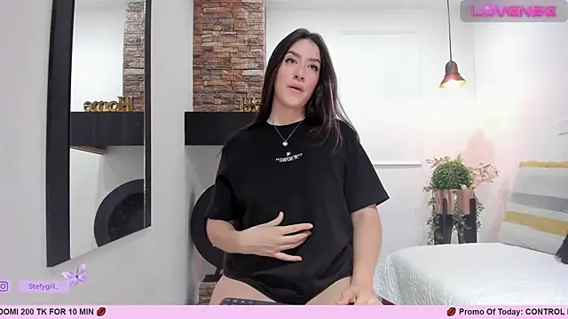  AlejaCruz  online show from 11, 3, 2025