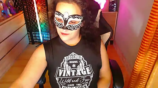 Maria A MUDA online show from 10, 12, 2024