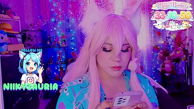  niiky online show from 28, 4, 2026