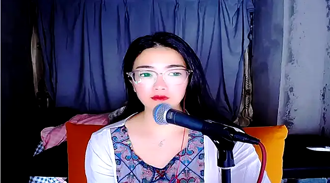 Snapshot of Floor_oo chatting on 20, 2, 2025 Floor oo online show from 20, 2, 2025