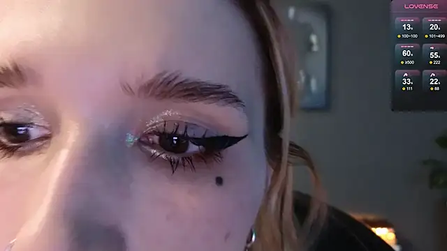 Snapshot of SophieInkk chatting on 5, 2, 2025 SophieInkk online show from 5, 2, 2025