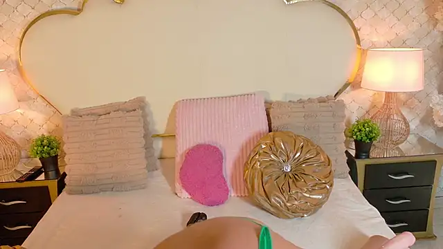 MayraVegas online show from 25, 2, 2026