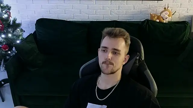 Larstar01 online show from 11, 12, 2024