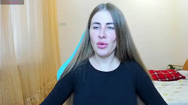 BarbaraKiss online show from 4, 1, 2025