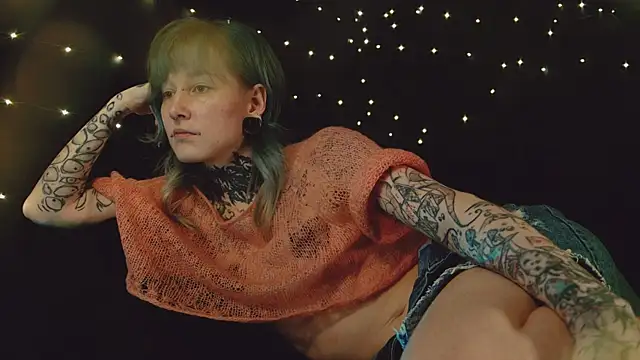 Littlespacemouse online show from 13, 12, 2025