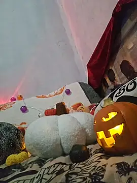 Snapshot of oxitocindi chatting on 29, 10, 2025 oxitocindi online show from 29, 10, 2025