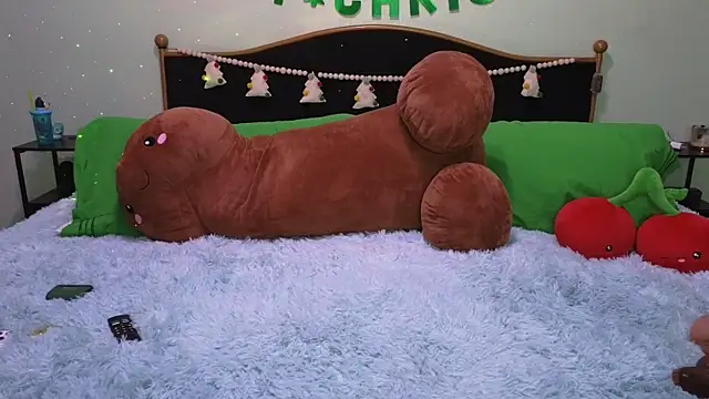 CherryBombBomb online show from 14, 12, 2024