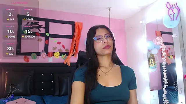 Snapshot of SamaraCortez chatting on 29, 9, 2025 SamaraCortez online show from 29, 9, 2025