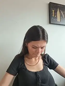 Violeta 12- online show from 3, 8, 2026