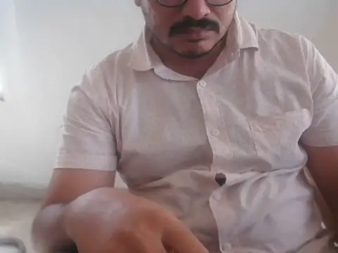 naughtymike0007 online show from 4, 8, 2026
