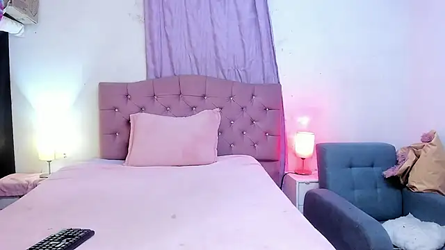 Latinabombsheell online show from 29, 4, 2026