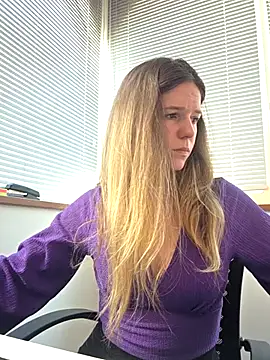 lucie mehott online show from 7, 5, 2026