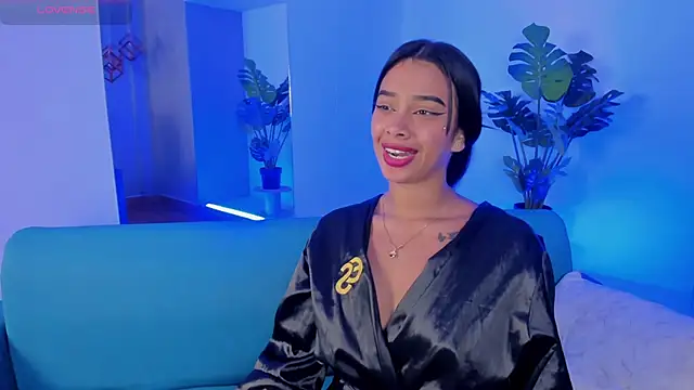 saracorraless online show from 25, 2, 2025