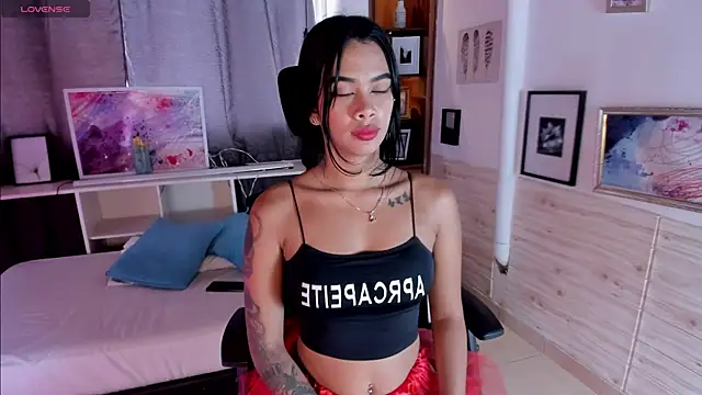 saracorraless online show from 26, 2, 2025