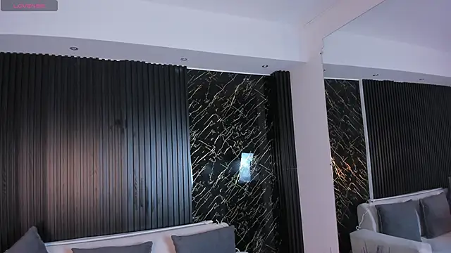 saracorraless online show from 24, 9, 2025