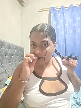 Giselabrunette25 online show from 4, 3, 2026